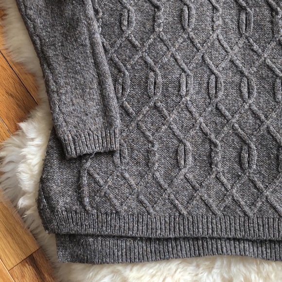 SONOMA Goods For Life Super soft v-neck hooded sweater in light brown. Size S. - Picture 4 of 13